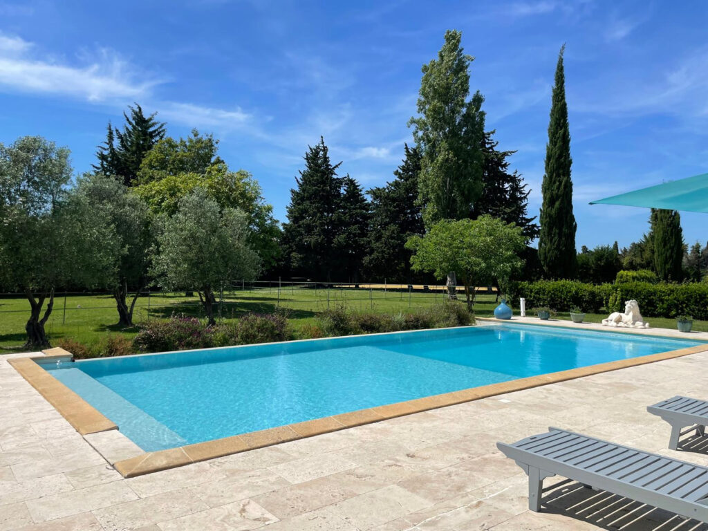 Propriété de charme avec installations équestres   220 m2 su