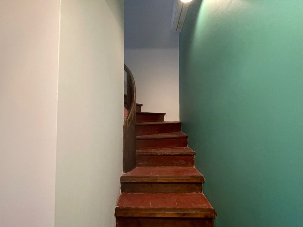Maison de village rénovée avec climatisation louée meublée