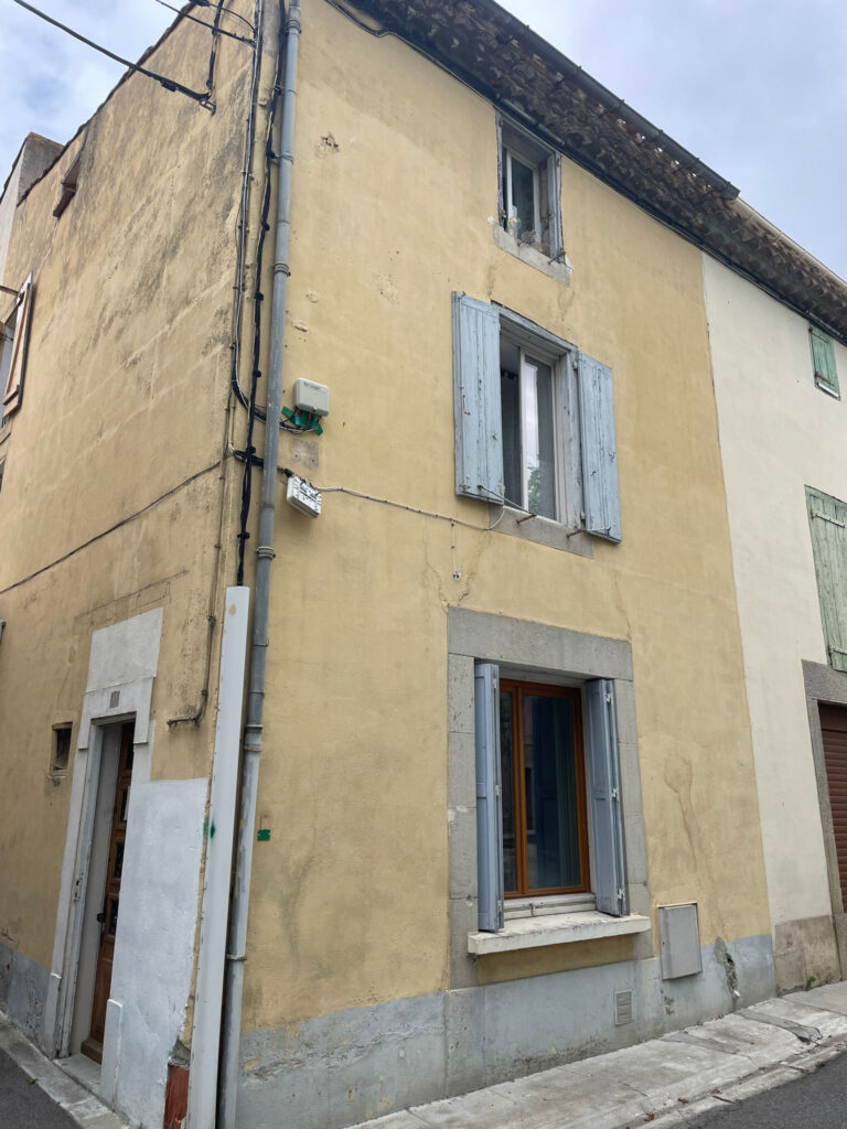 Maison de village de 63m2 à Villemoutaussou vendue louée