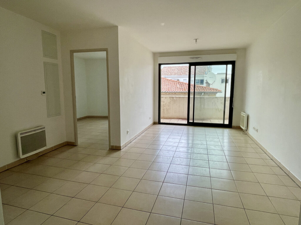A LOUER, BEZIERS QUARTIER POLYGONE (34)   DANS RESIDENCE SEC