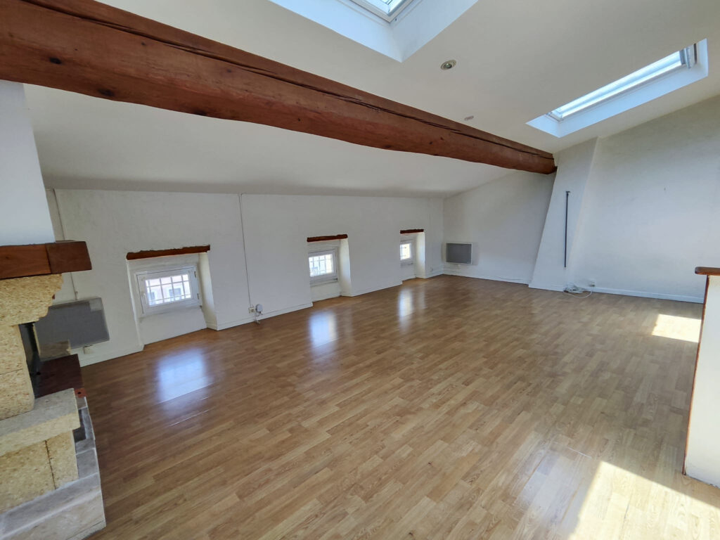 Studio Spacieux au Centre de Limoux