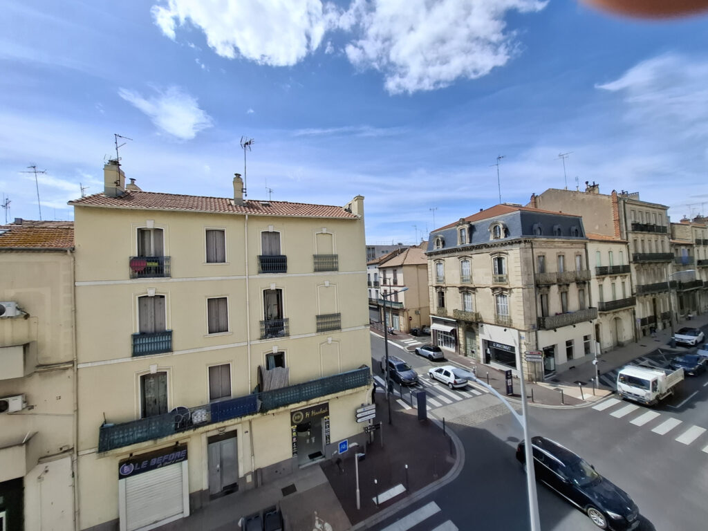 À LOUER   APPARTEMENT T2   BOULEVARD DE LA LIBERTÉ   BÉZIERS