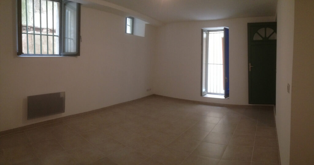 A VENDRE BEZIERS QUARTIER CATHEDRALE (34)   IMMEUBLE  A FORT