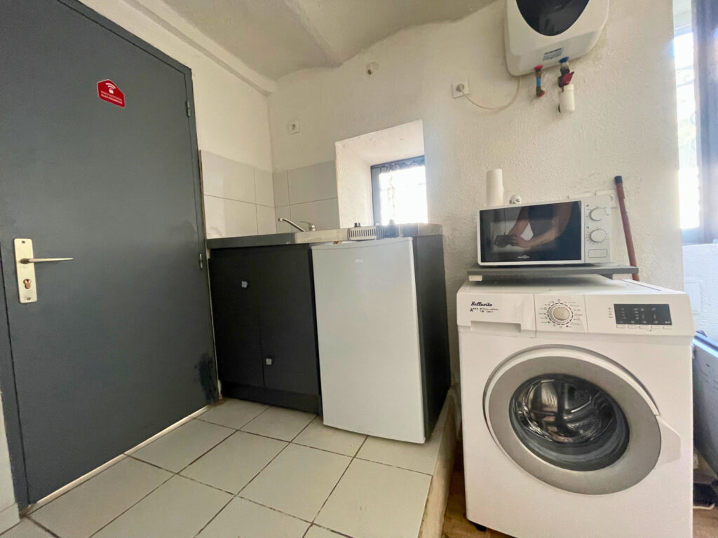 NÎMES – A LOUER – STUDIO – 14,99M2 – CENTRE VILLE PROCHE FAC