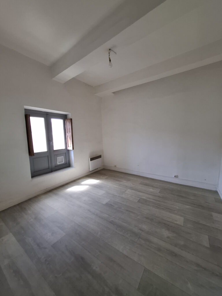 À LOUER   APPARTEMENT T2   BOULEVARD DE LA LIBERTÉ   BÉZIERS