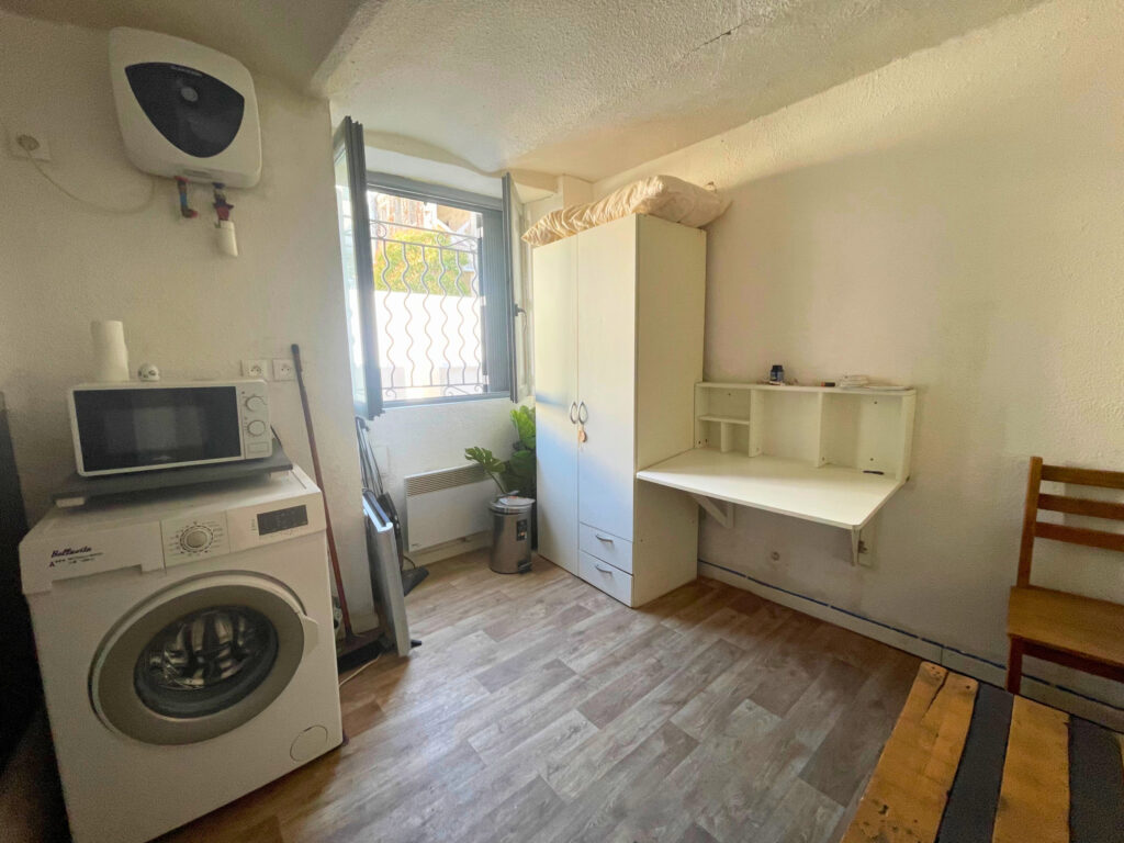 NÎMES – A LOUER – STUDIO – 14,99M2 – CENTRE VILLE PROCHE FAC