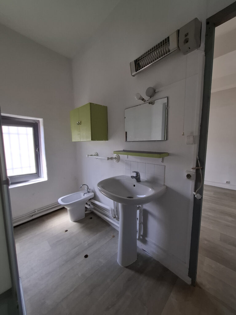 À LOUER   APPARTEMENT T2   BOULEVARD DE LA LIBERTÉ   BÉZIERS