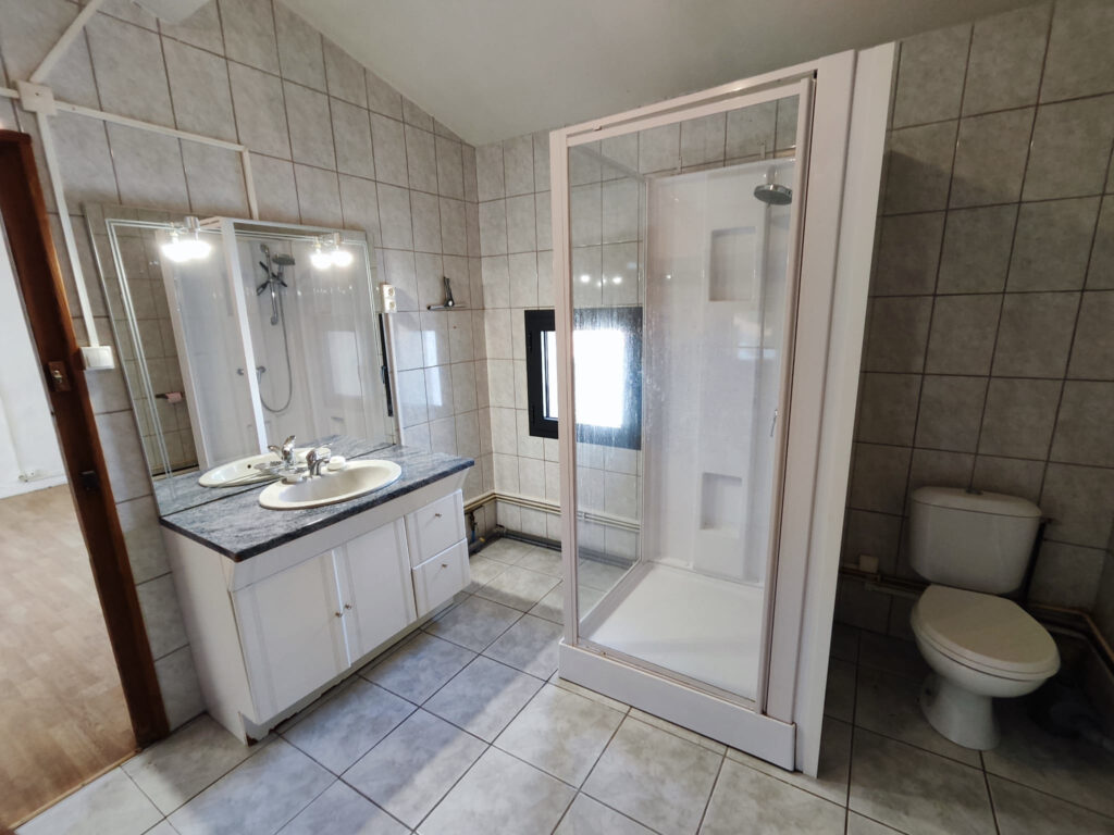 Studio Spacieux au Centre de Limoux